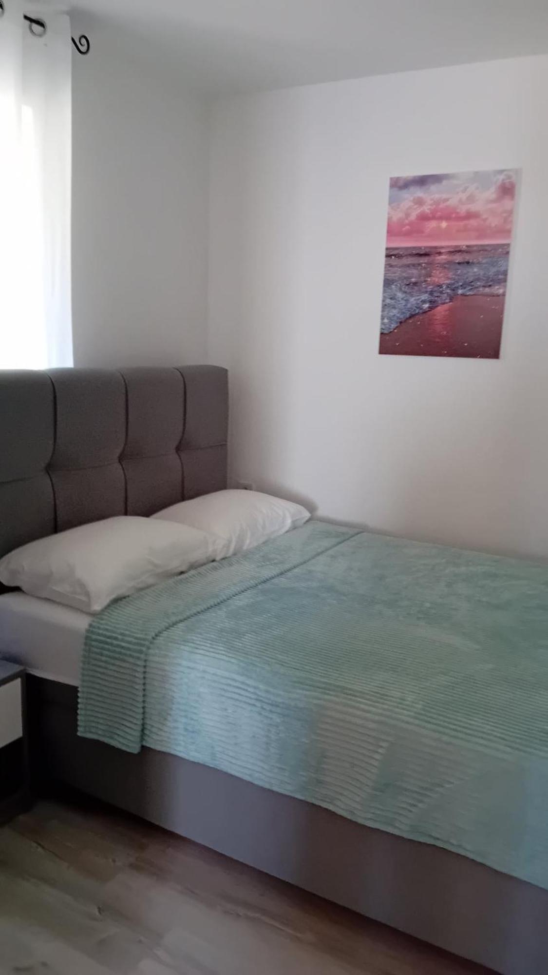 Lulic Apartment Labin  Bagian luar foto