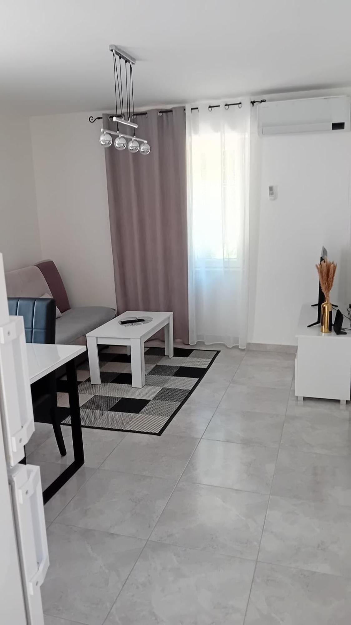 Lulic Apartment Labin  Bagian luar foto