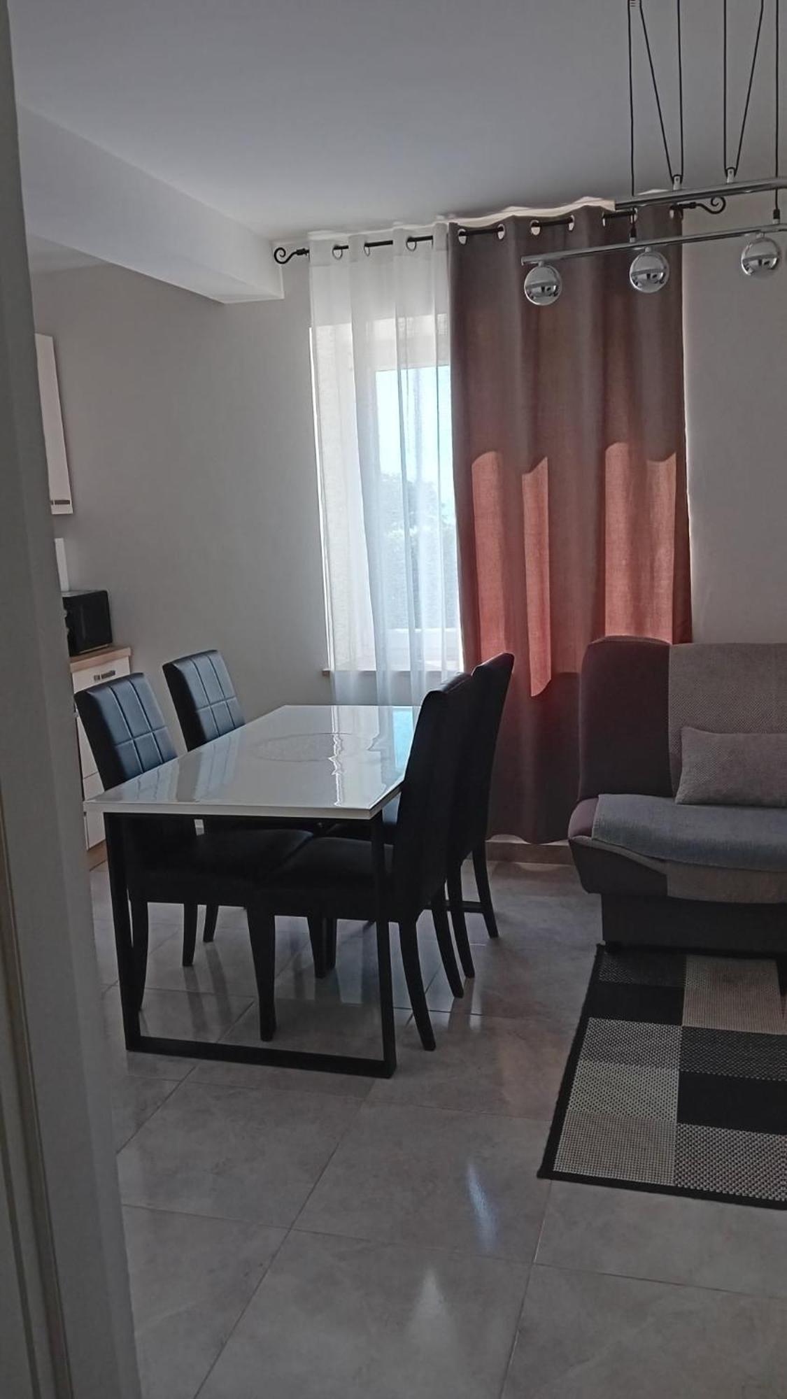 Lulic Apartment Labin  Bagian luar foto